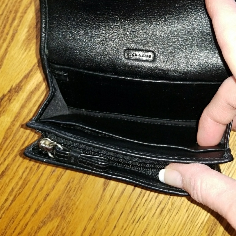 Authentic Coach Signature Wallet - Picture 6 of 8